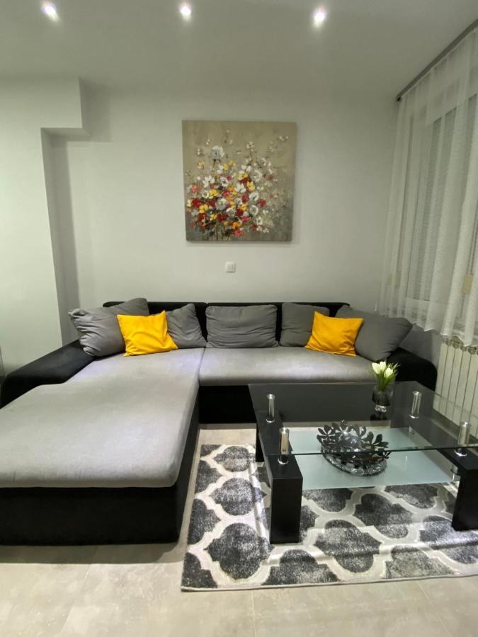 Apartman Nada Slavonski Brod Exterior foto
